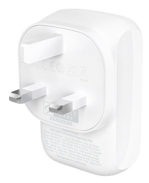 Belkin WCB009MYWH mobile device charger Universal White AC Fast charging Indoor